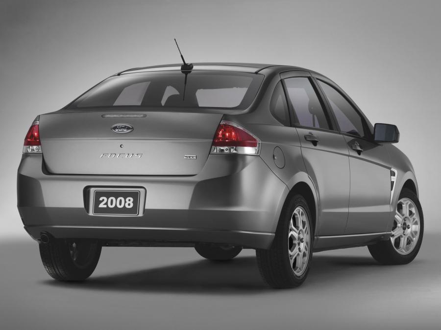  Ford Focus Sedan 2008 года  (US) (фото 4 из 5)